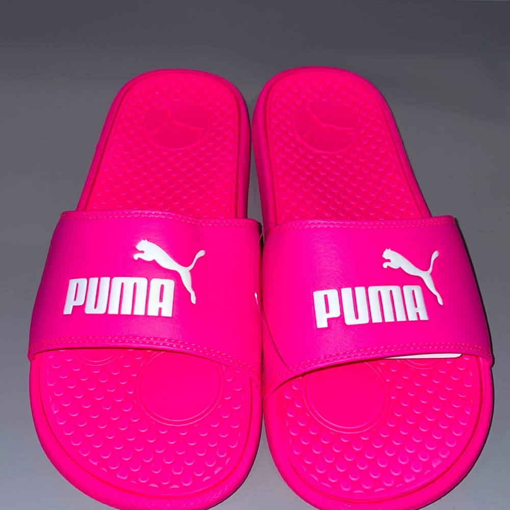 NWT Hot Pink PUMA slides